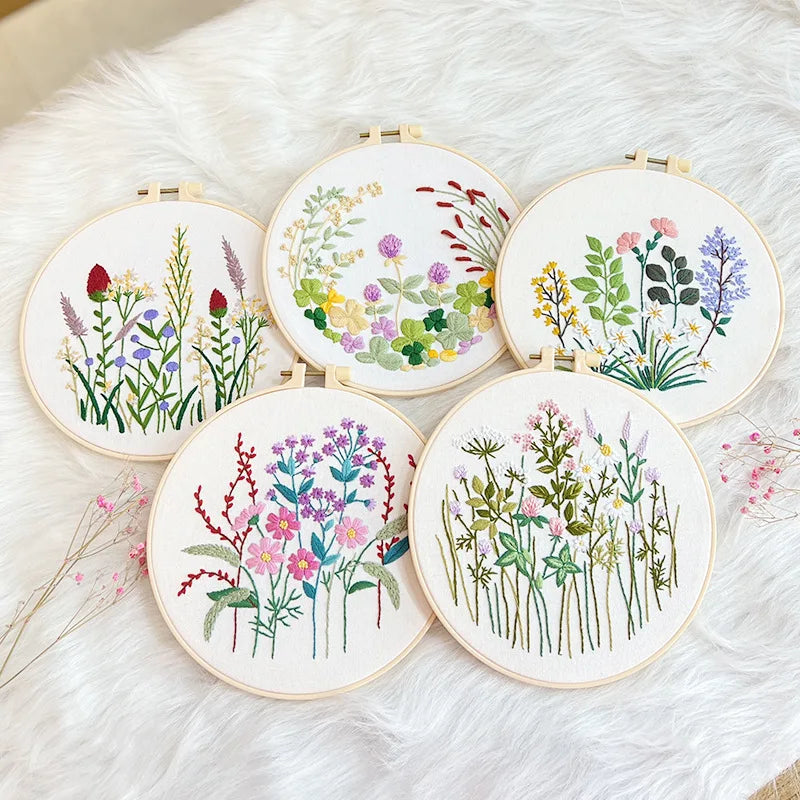 Embroidery Starter Kit – Counted Cross Stitch & Needlepoint