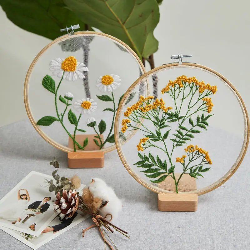 DIY Embroidery Starter Kit – Flowers & Plants Pattern