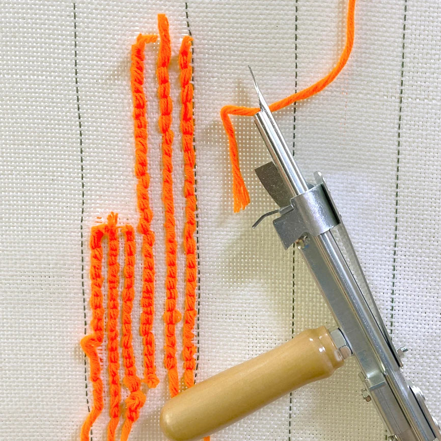 Manual Carpet Tufting Gun (Loop Pile) – Hand-Held Embroidery Punch Tool